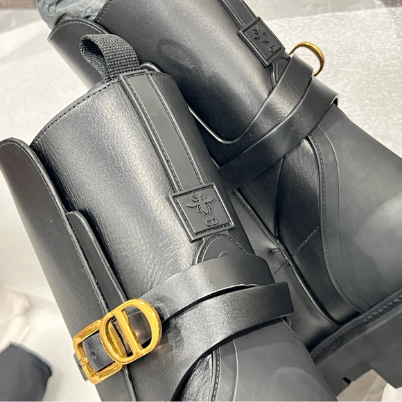 Dior Empreinte Black Calfskin Lug Sole Boots – Size 40 – Gold CD Buckle - Picture 4 of 9